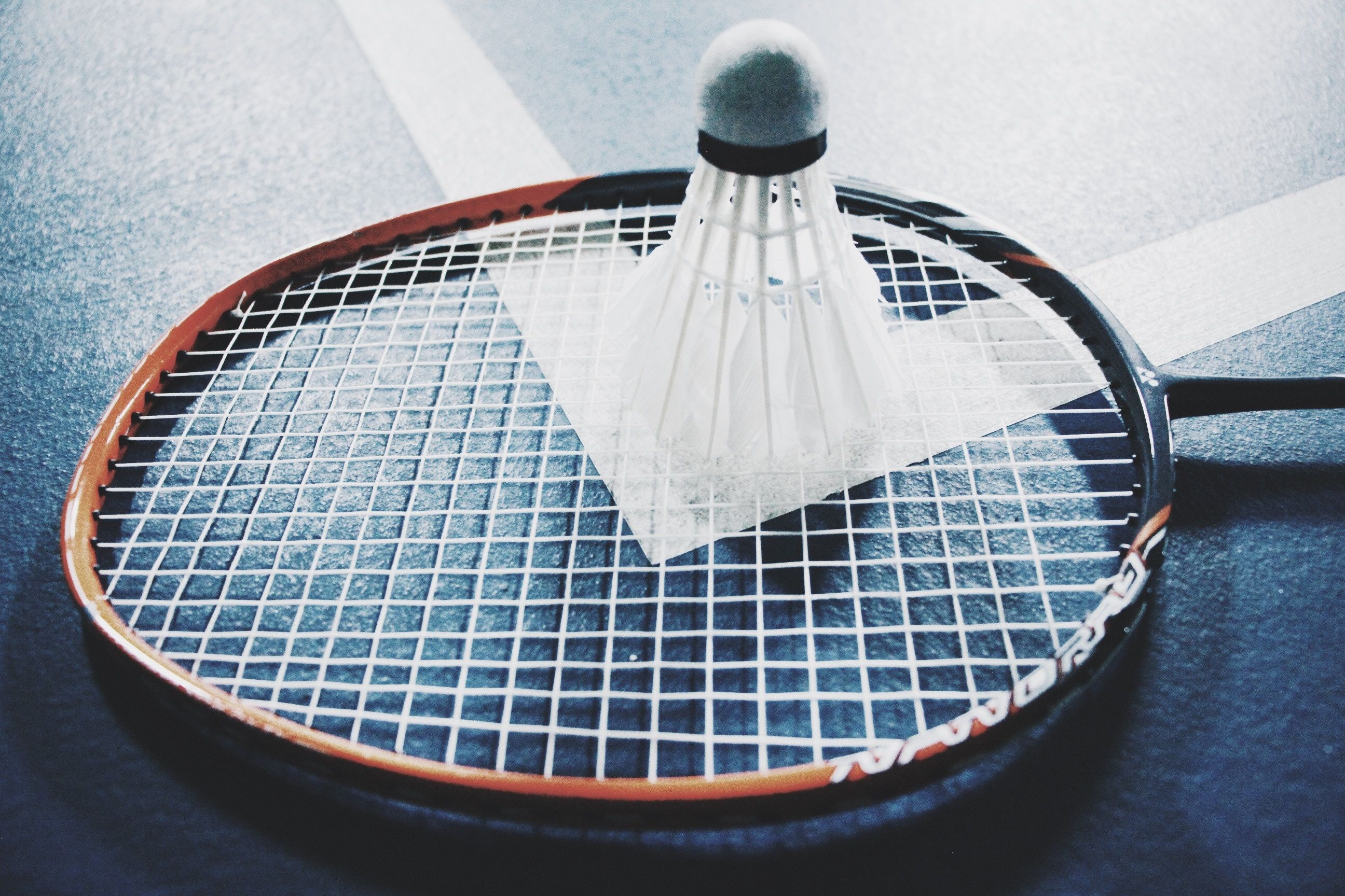 Raquette et volant de badminton